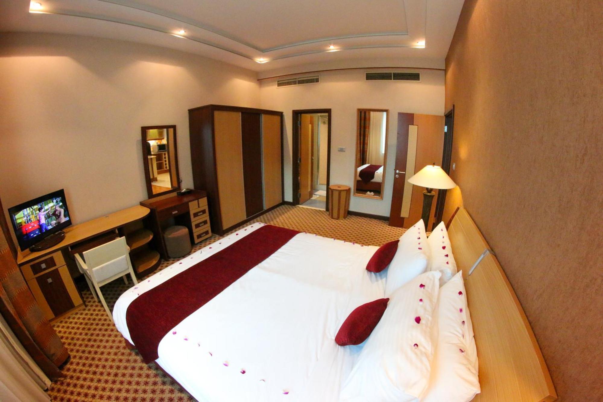 City Center Hotel Manáma Pokoj fotografie